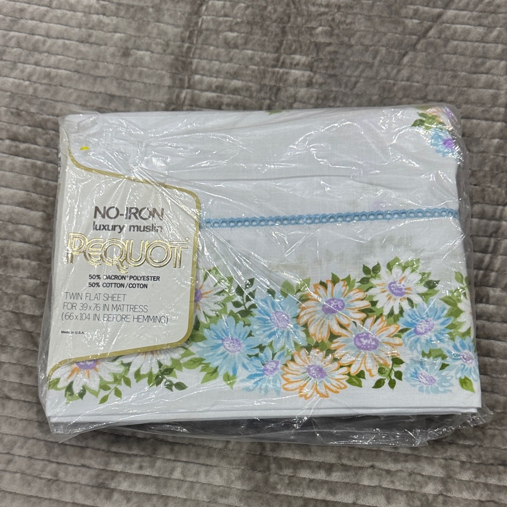 Pequot No-Iron Twin Flat Sheet - Floral Design